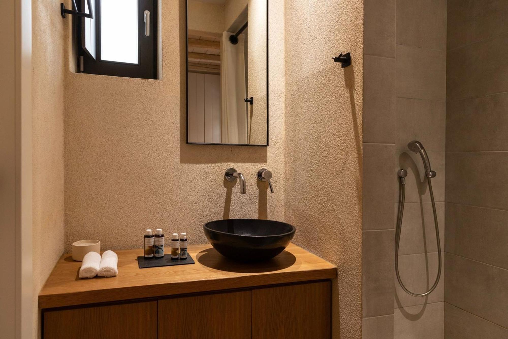 Korona Boutique Hotel ออยติลอน ภายนอก รูปภาพ